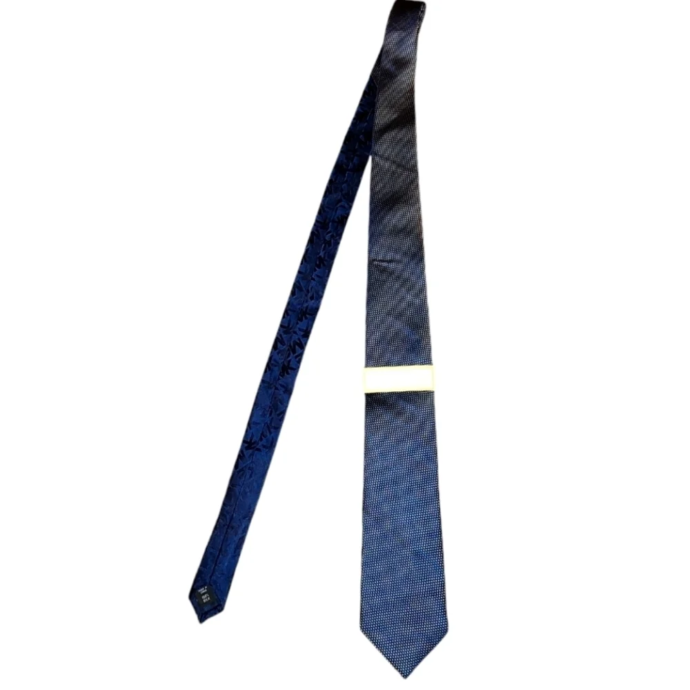 MICHAEL Michael Kors Navy Tie